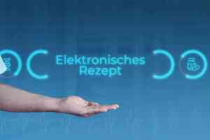 © MQ-Illustrations - stock.adobe.com Aufgehaltene Hand unter Schriftzug Elektronisches Rezept